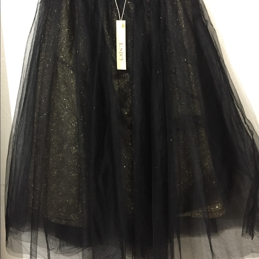 Formal skirt - Picture 3 of 6